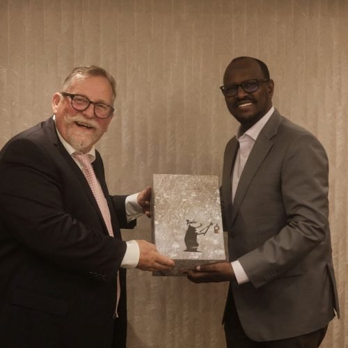 f585e79d-c629-40bf-91ab-059da3e08d49